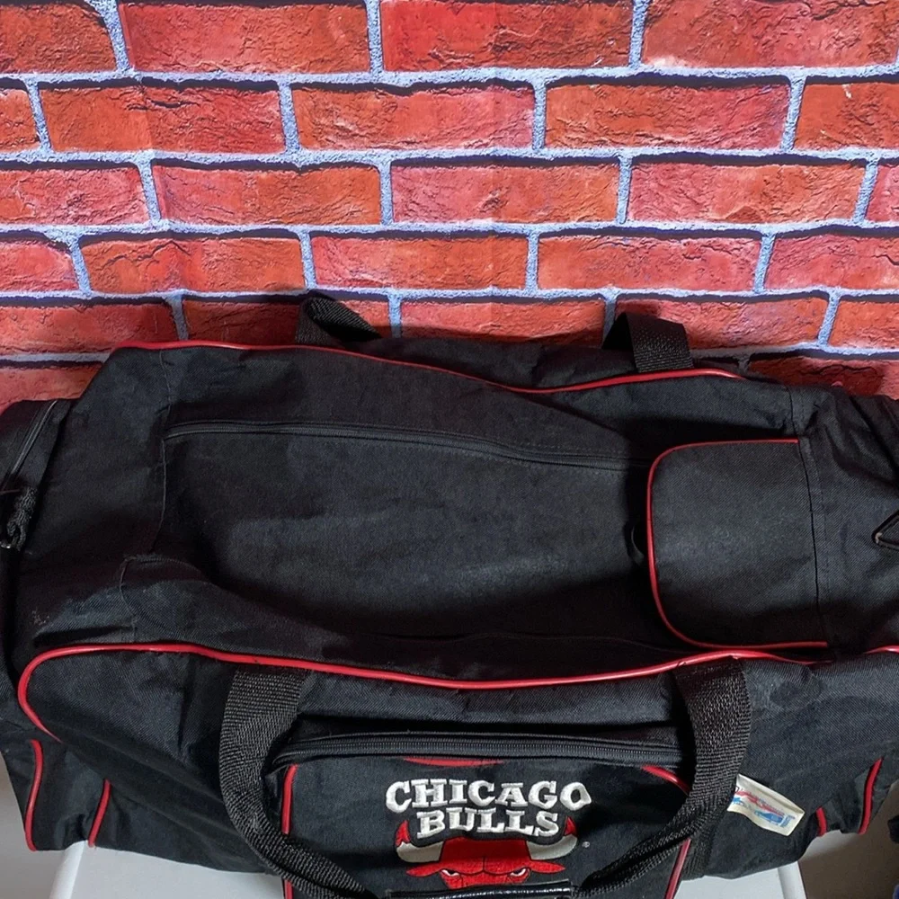 Vintage Chicago Bulls NBA Canvas‎ Duffle Gym Bag by Athletic Bag Company